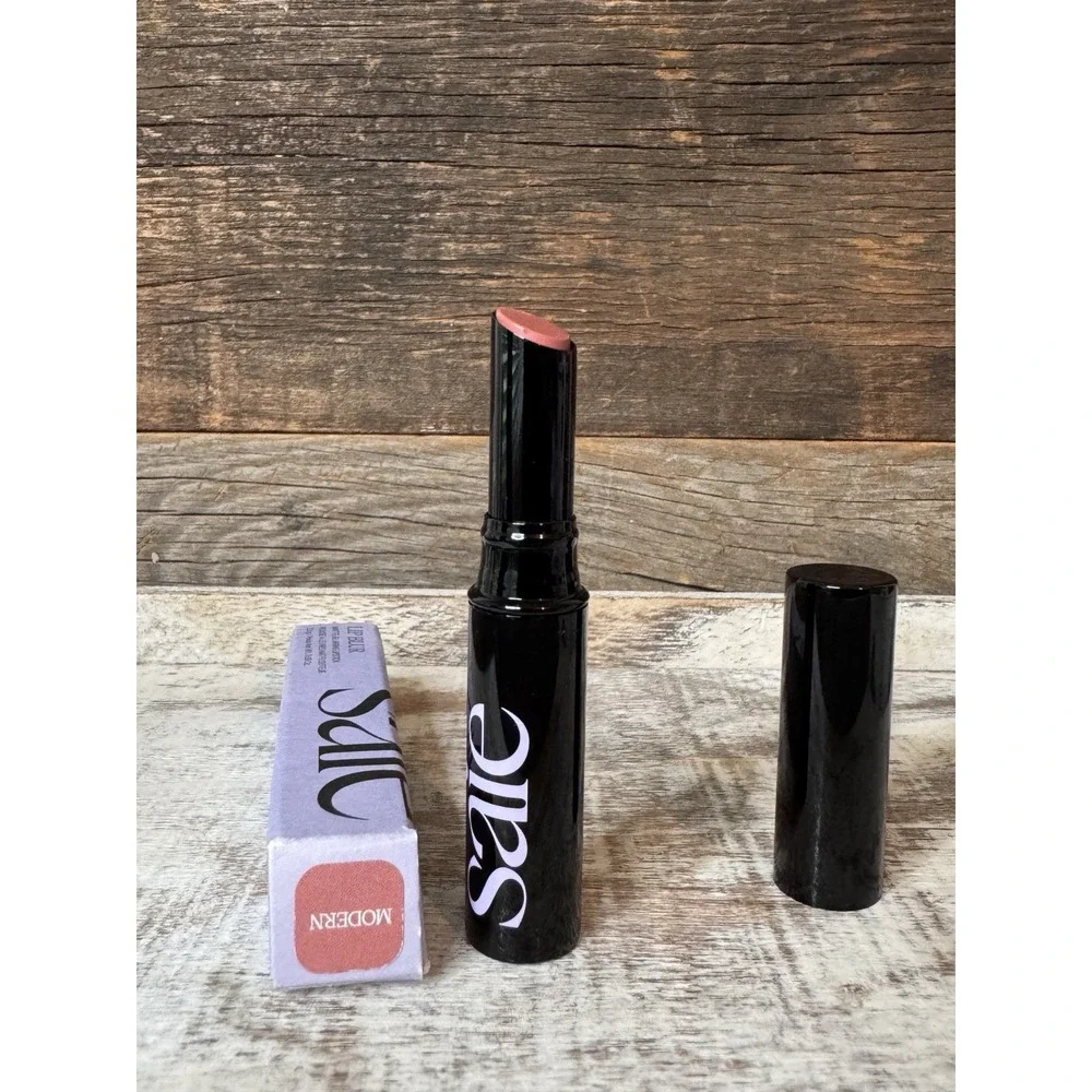Saie‎ • Lip Blur • Matte Blurring Lipstick • MODERN 2.5 g • NIB | MSRP = $26